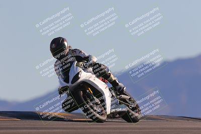 media/Nov-06-2023-Moto Forza (Mon) [[ce023d0744]]/3-Intermediate Group/Session 5 (Turn 9)/